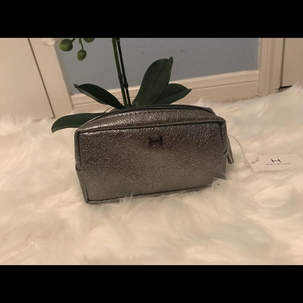 🌺NEW🌺H by Halston  Mini loaf beauty bag👛💄